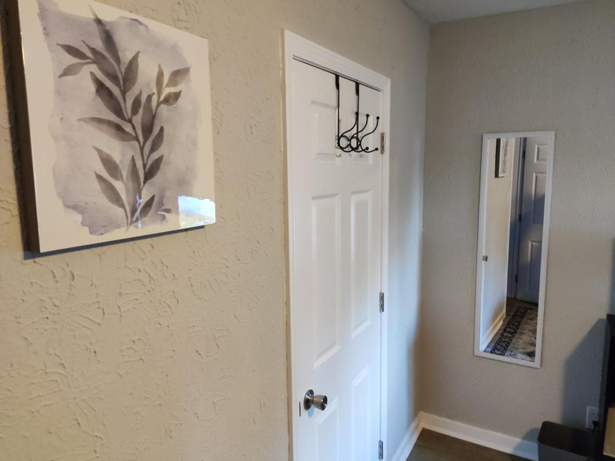 Tranquil Oasis - Private Rooms -Near Downtown إنديانابوليس المظهر الخارجي الصورة