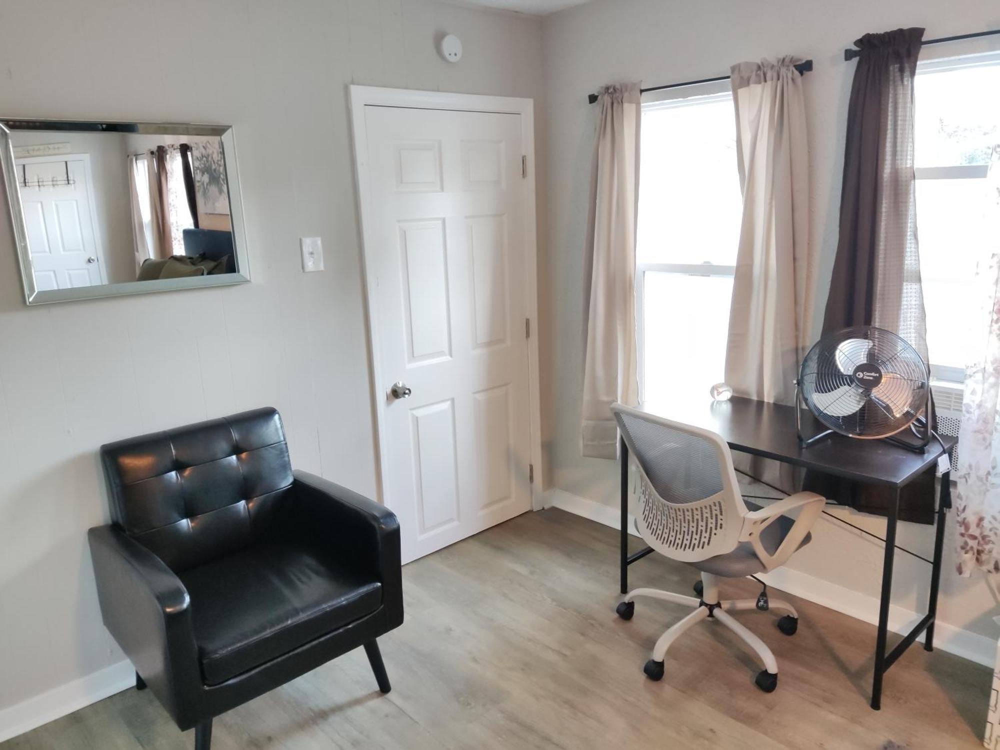 Tranquil Oasis - Private Rooms -Near Downtown إنديانابوليس المظهر الخارجي الصورة
